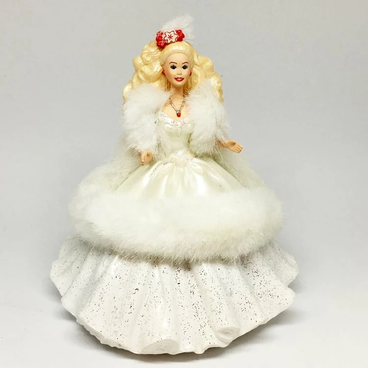1997 Barbie-Happy Holidays Barbie 2nd *Club