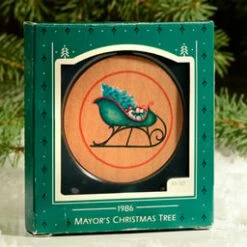 1986 Mayor's Christmas Tree Sled (Slightly Damaged Box)