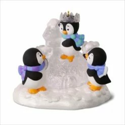 2018 Ice Castle Antics Penguins