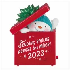 2023 Smiles Across The Miles Snowman In Gift Box *Magic