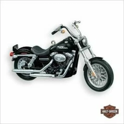 2007 Harley-Davidson 9th Motorcycle Milestones 2006 FXDBI Dyna Street Bob