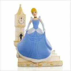 2015 Cinderella The Clock Strikes Twelve *Magic Cord