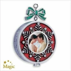 2007 Loving Memory Locket *Magic (Slightly Damaged Box)