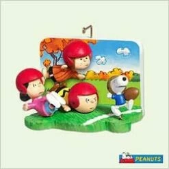 2005 Peanuts - Touchdown, Snoopy! (Slightly Damaged Box)