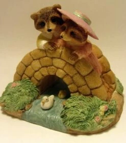 Tender Touches Raccoons/Bridges (Slightly Damaged Box)