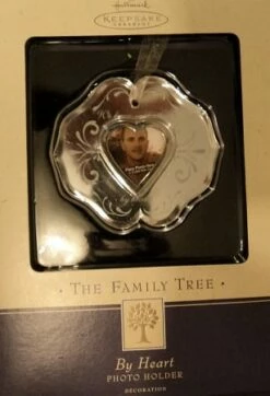 2002 Family Tree Photo Holder By Heart