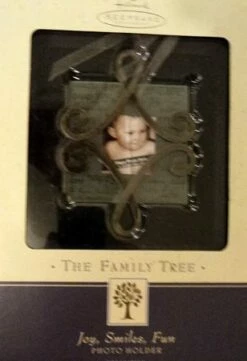 2002 Family Tree Photo Holder Joy, Smiles, Fun