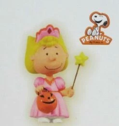 2009 Halloween The Peanuts Gang Sally (Damaged Box)