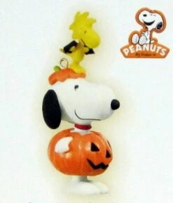 2009 Halloween The Peanuts Gang Snoopy Dressed Up Duo