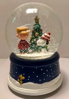 Peanuts Musical Snow Globe Tabletop