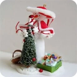 2007 Decorating Snow Lady Club -Complements Snowtop Lodge Series