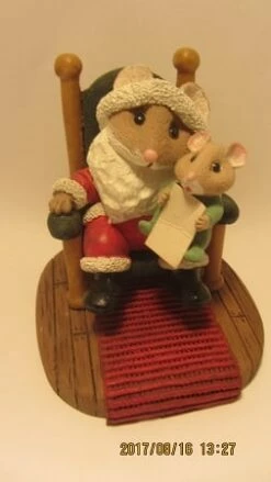 Tender Touches Santa Mouse In Chair (No Box)
