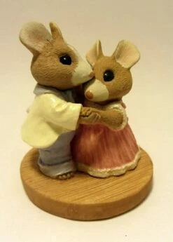 Tender Touches Mice Couple Waltzing